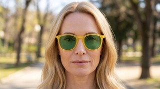 Izipizi Sun #E Yellow Honey Сгенерированное изображение