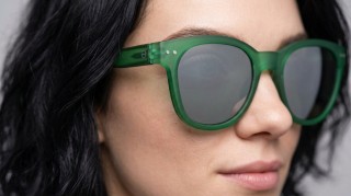 Izipizi Sun #N Green Ģenerēts attēls