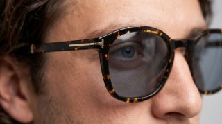 Tom Ford Jayson FT1020 52A 52 Ģenerēts attēls